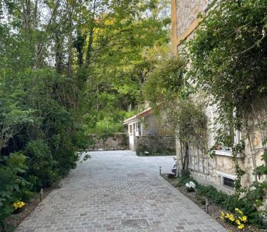 Giverny Bed & Breakfast | Villa Mayeux