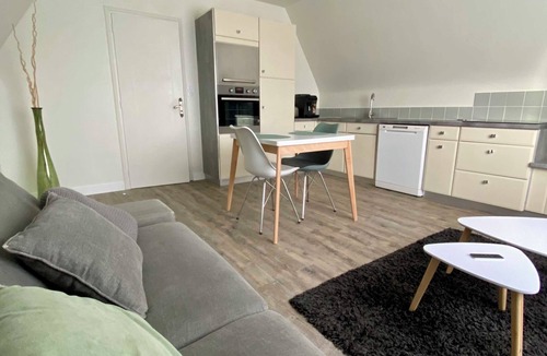 Mayenne Apartment | Villa Medena - All-comfort stay + jacuzzi - Rated 3*.