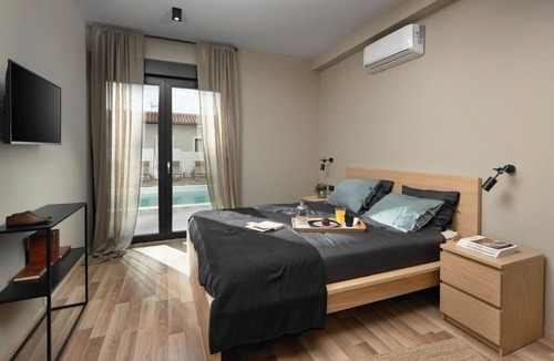 Gajana Villa | Villa Median, luxurious new villa close to the sea, with pool, volleyball court!