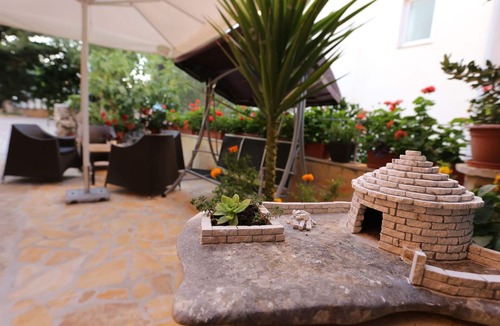 Businci Apartment | Villa Mediteran, kleine Ferienwohnung mit Balkon by Interhome