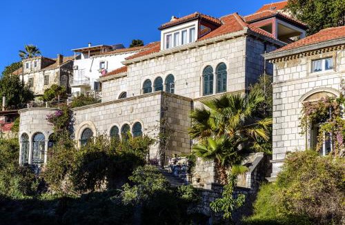 Pile Villa | Villa Mediteran Old Town, 5 En-Suites and Hot Tub