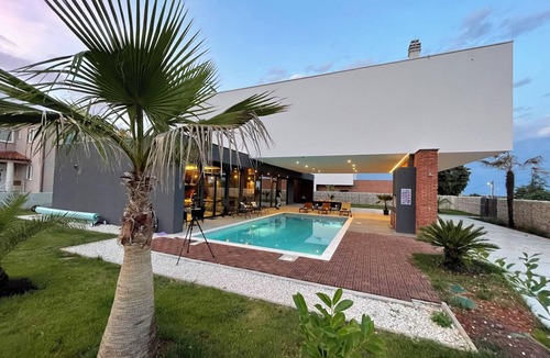Liznjan House | Villa Mediterraneo 2 by Interhome