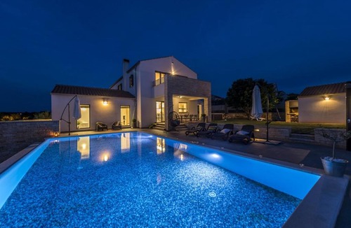 Selina Villa | Villa Meli