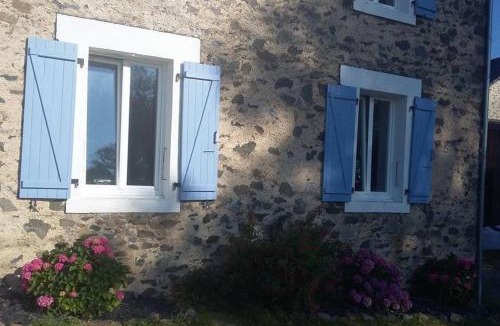 Bussiere-Galant House | Villa Mendieras