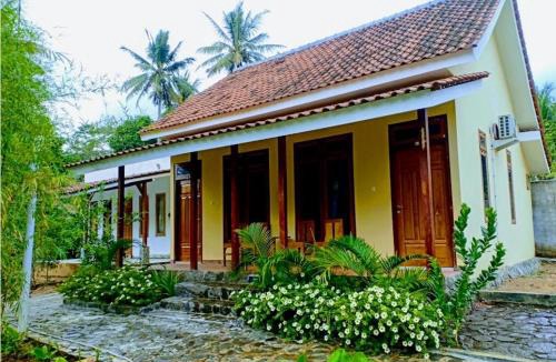 Sumberagung Cabin | Villa Mertua Pulau Merah