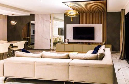 Pusignan Villa | Villa Meyzieu Grand Large