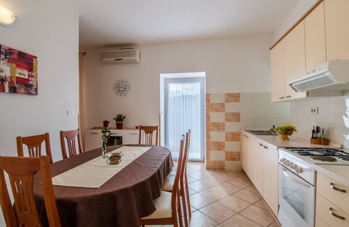 Marceljani Ski Chalet | Villa Mia with private Pool & Garden by 22Estates