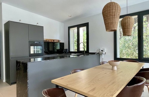 Pals Villa | VILLA MIGJORN