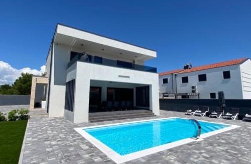 Vrsi Villa | Villa Mila
