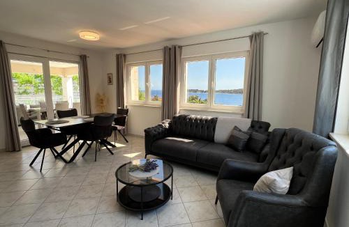 Potirna Apartment | Villa Milina Korčula A Quiet Mediterranean Retreat