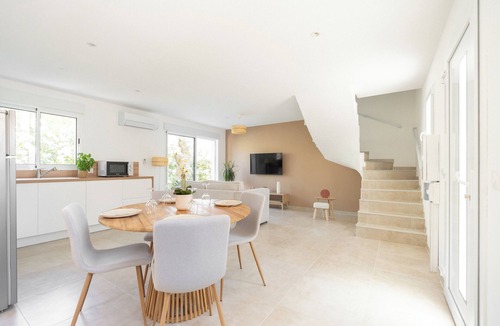 Marignane House | Villa Mimosa