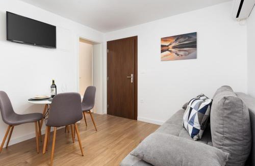 Frata House | Villa Mira