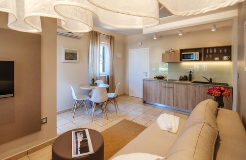 Sukosan Apartment | Villa Mirakul, Stylish and Elegant One-Bedroom Apartment with Balcony