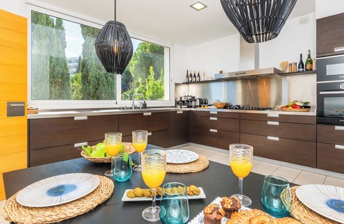 Vallpineda Villa | Villa Miramar by Glasir Homes