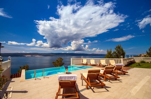 Lokva Rogoznica Villa | Villa MIRNA with heated pool & whirlpool, traditional wine bar, 150m from sea