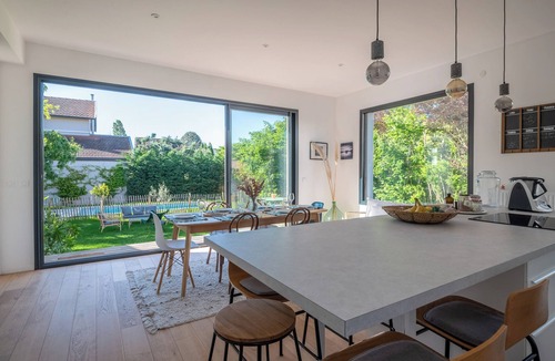 Champagne-au-Mont-d'Or Villa | Villa Mont d'or - Welkeys