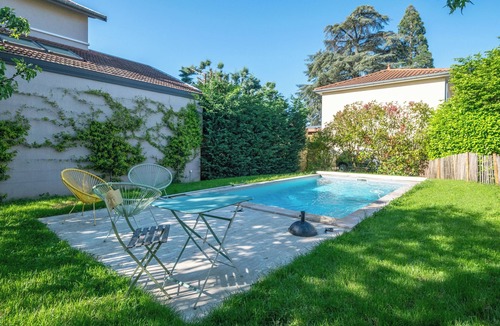 Champagne-au-Mont-d'Or Villa | Villa Mont d'or - Welkeys