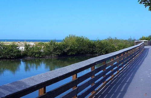 Matlacha Apartment | Villa Moana 2nd floor Apartment