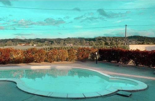 Briatexte Villa | Villa "Moderne au Coeur du Tarn" with Pool & Wi-Fi