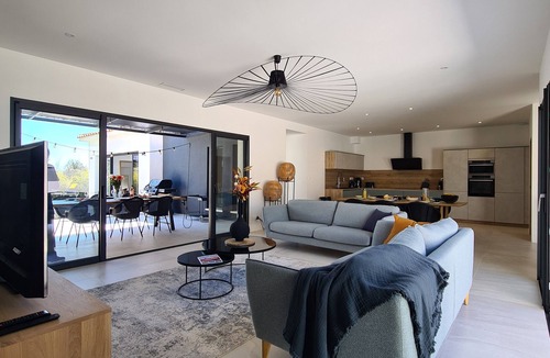 Puget Villa | Villa Moderne au Coeur du Luberon