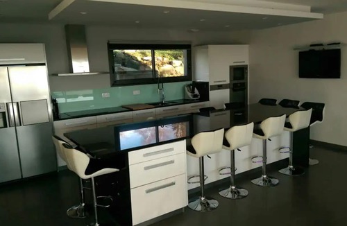 Berric Villa | Villa Moderne Avec Piscine