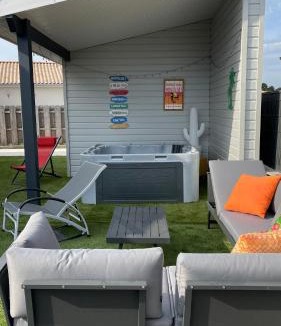 Vensac Villa | Villa moderne avec spa à Montalivet