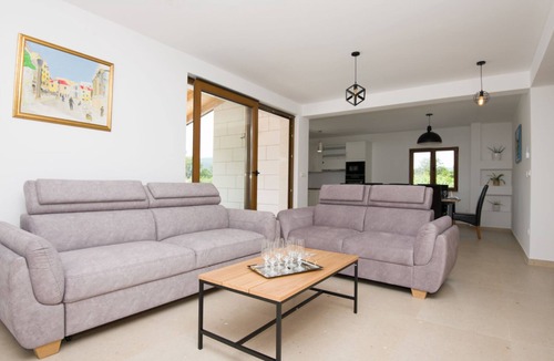 Donji Prolozac Villa | Villa Modriola - Makarska by Villas Guide