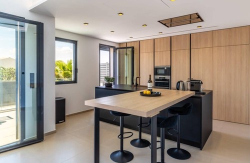 Serignan Villa | Villa Monégasque, elegance & private pool