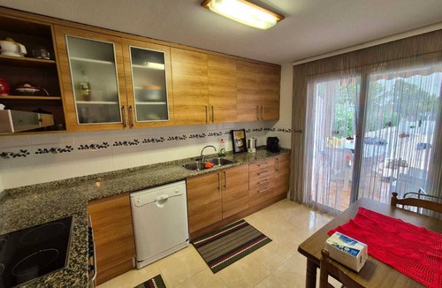 Les Tres Cales Ski Chalet | VILLA MONREDÓ. Spacious house with private pool and large garden.