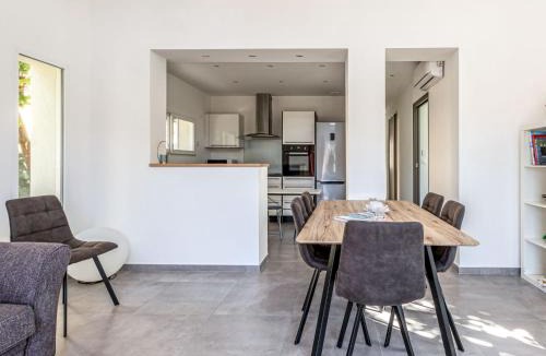 Le Mourillon Villa | Villa Mont des oiseaux by Interhome