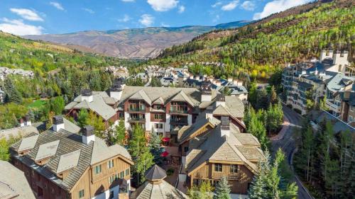 Beaver Creek Apartment | Villa Montane 215 by East West Hospitality