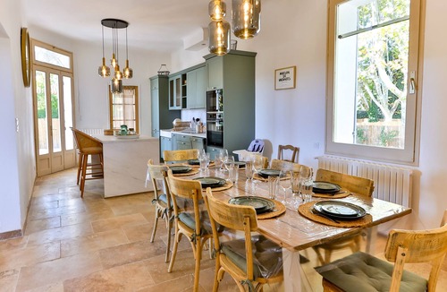 Graveson House | VILLA MONTEL