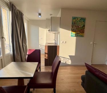 Clignancourt Apartment | Villa Montmartre - Nouvellement Rénové