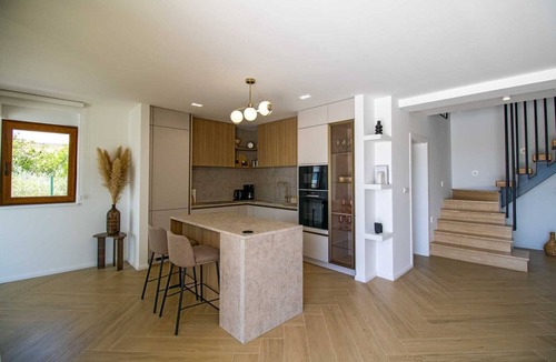 Kastel Luksic Villa | Villa Mood – Pool, Gym & Sauna near Split