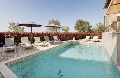 Baredine Villa | Villa Morgan – Luxury Villa with Heated Pool near Buje