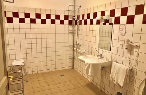 Stenay Hotel | Villa Motel