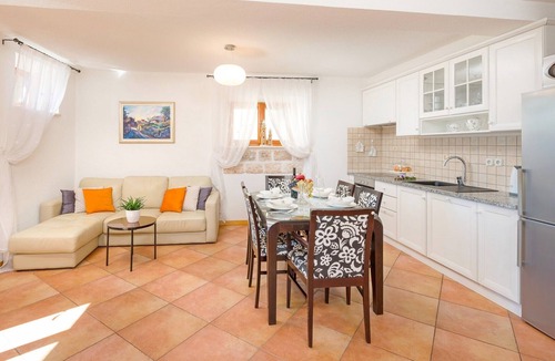 Bol Villa | Villa Nada, (12375), Bol, hr