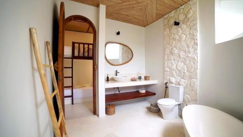 Abang Villa | Villa Nagaïa - 2 bedrooms, Pool, Roof-top, Garden