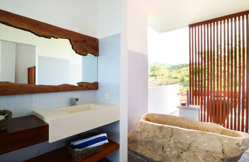 Selong Belanak House | Villa Nambung