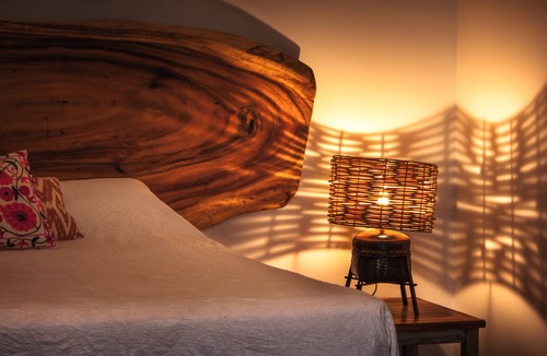 Roxton Hotel | Villa Nao