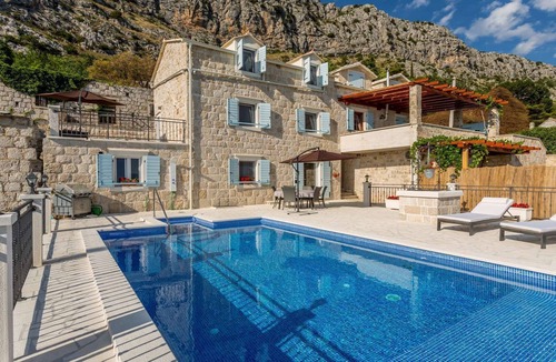 Jesenice Villa | VILLA NARESTE Stone house with pool and amazing sea view