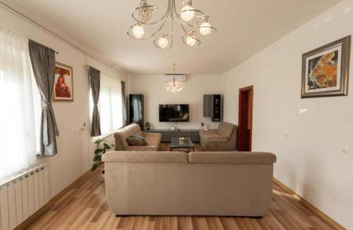 Otocac Villa | Villa Narnia - Three Bedroom Villa