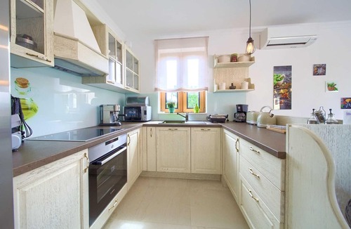 Milohnici House | Villa NATHALIE with private pool, jacuzzi and outdoor sauna