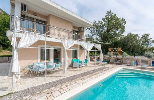 Krizisce Villa | Villa Nature 44 by Aneo Travel