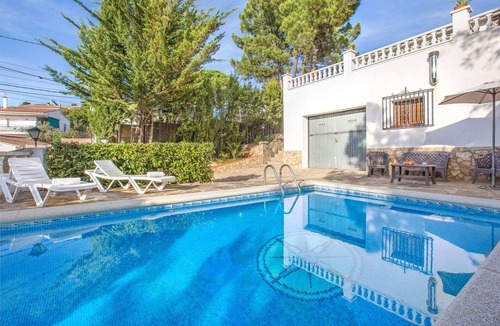 Vidreres Villa | Villa near beach in Lloret de Mar