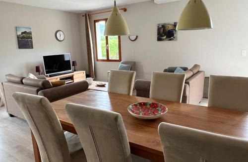 Felines-Minervois Villa | Villa near Carcassonne with Heated Pool