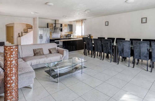 Moriani-Plage Villa | Villa near Moriani Beach with Pool