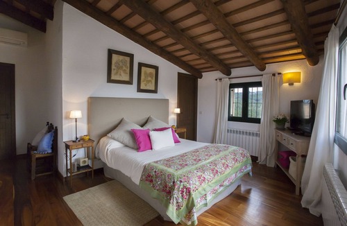 Olerdola Villa | Villa near Sitges to rent, holiday villa sitges with private pool, villa with pool sitges,villa in sitges spain