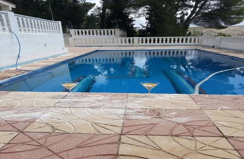Chulilla Villa | Villa near Valencia with Private Pool
