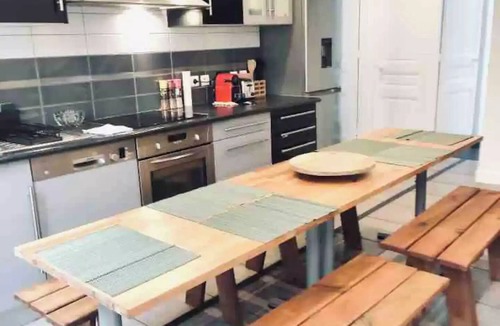 Quartier de la Maison-Blanche Villa | Villa Nearby Paris - 17 Guests - Garden - Parking - Metro